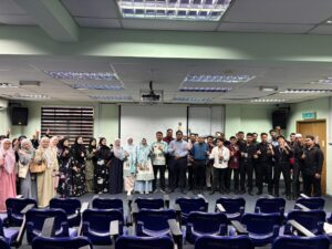 Kerjasama Internasional UNUGIRI – Universiti Islam Selangor (UIS), Malaysia : Dekan FIK Berbagi Pengetahuan tentang Jamu